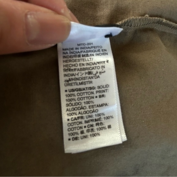 Making the Cut Season 2 Episode 1 Winning Look Gary's Self-Tie Dress Size S - Picture 6 of 13